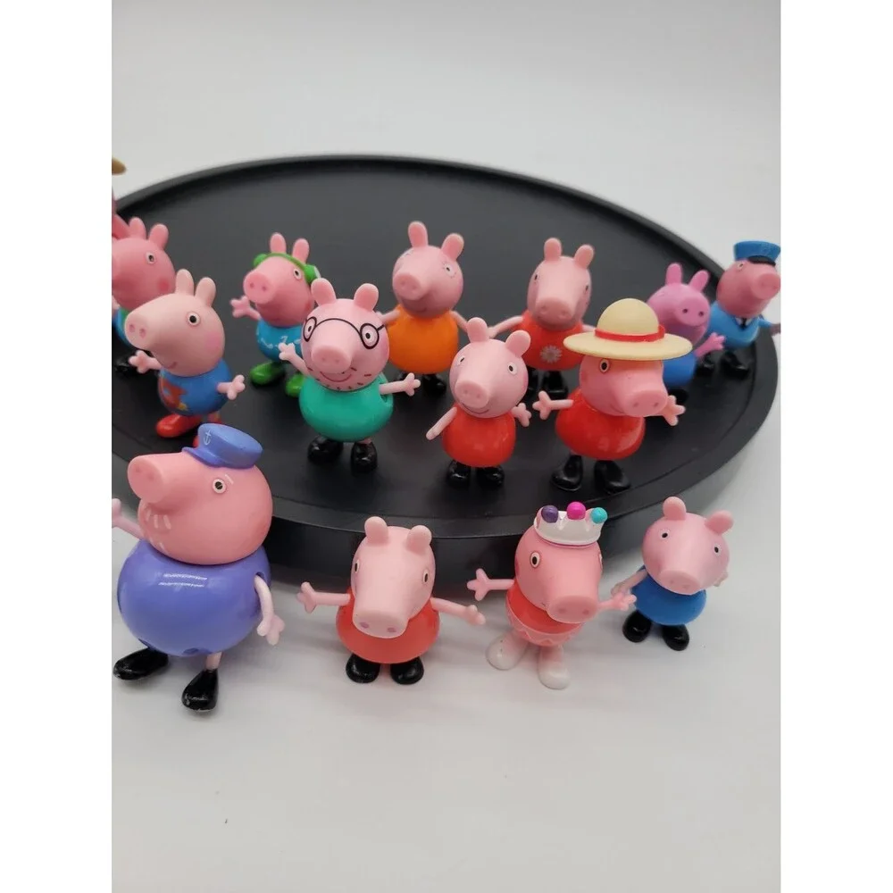 Lot of 16 Peppa Pig And Friends Figures PVC Cake Topper